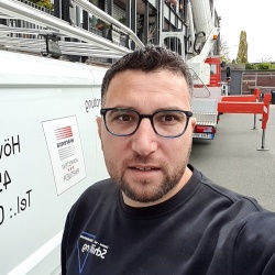 Al-Sadi für Renovierungsarbeiten