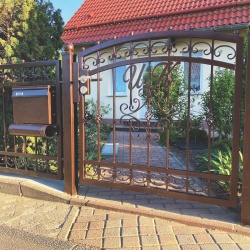 WELT ZÄUNE S.C.