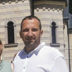 Koščica Milan Bodenleger und Parkett Verlegen